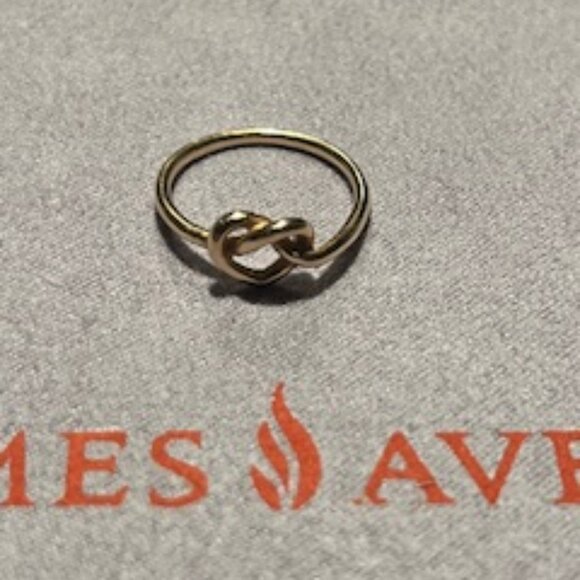 James Avery 14k Delicate Heart Knot Ring - Picture 4 of 5